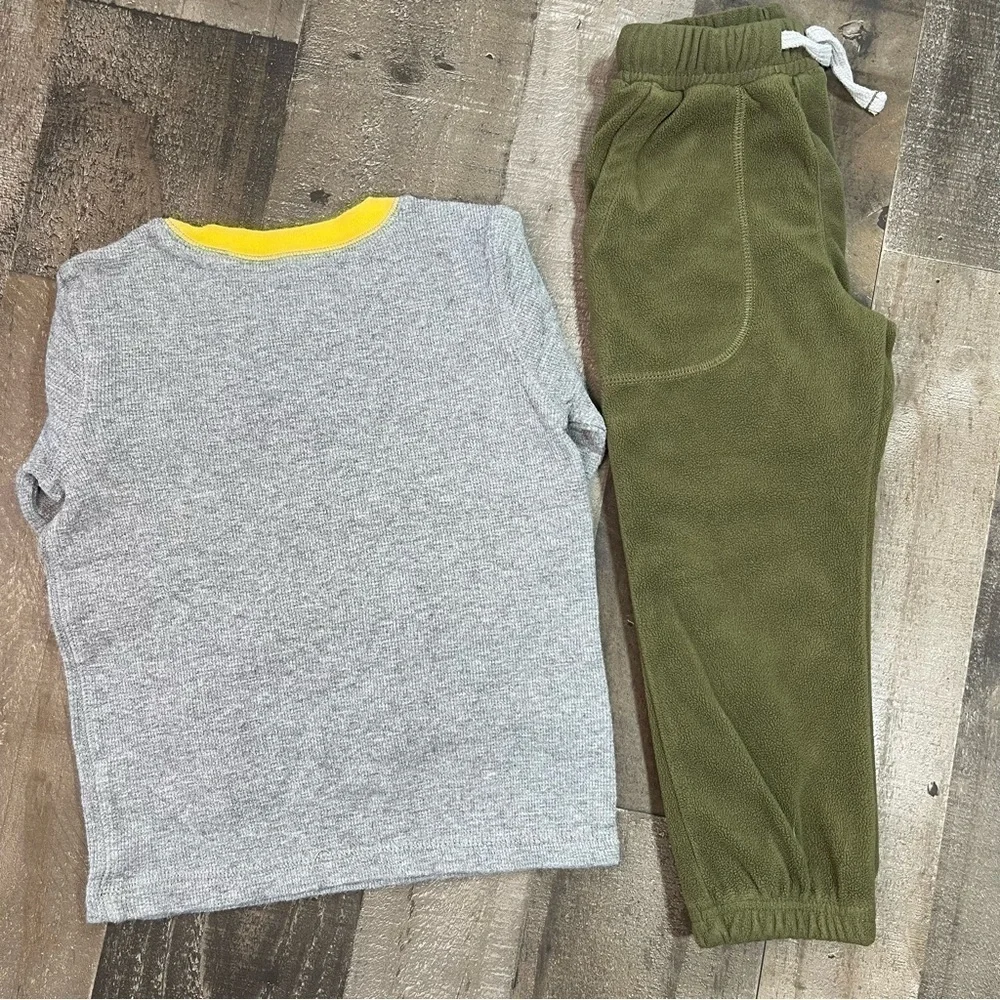 Carter’s Pant and Top Bundle Boys size 3T